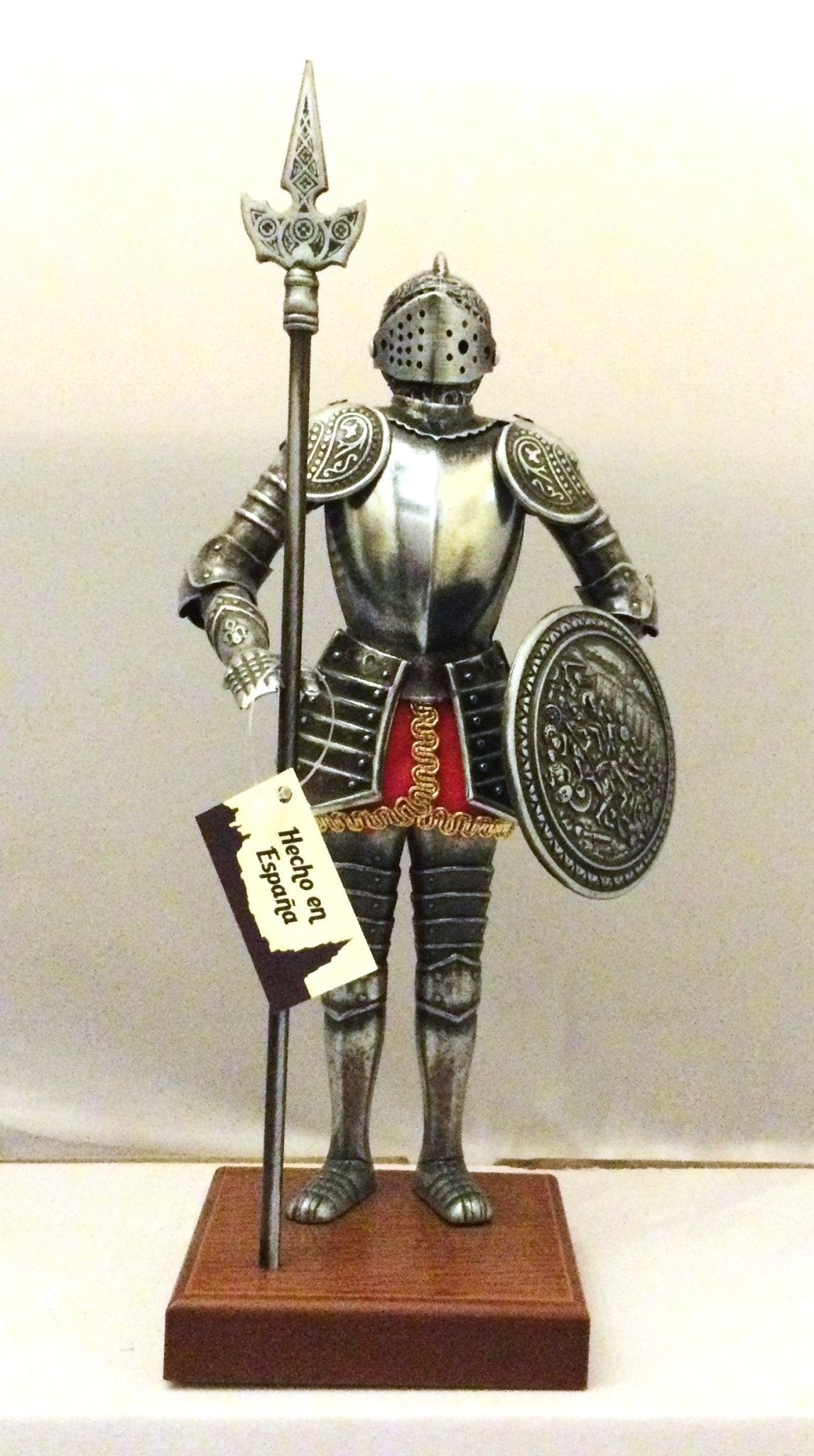 Figura Guerrero Rodela pequeño