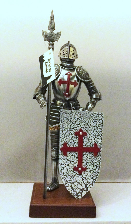 Figura Guerrero escudo cruz